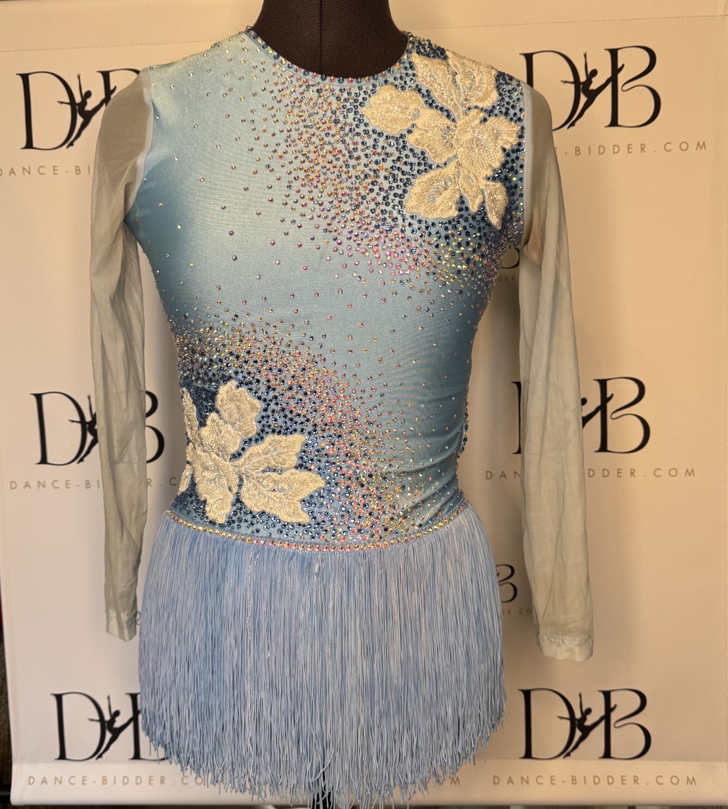 Baby Blue And White Tap/Modern (REF-36)